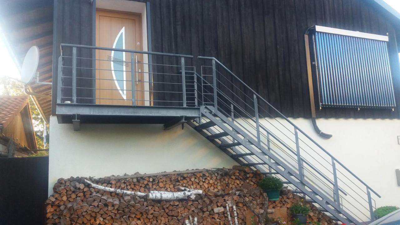 Ferienwohnung Fam.Singer Garching an Der Alz Exterior foto